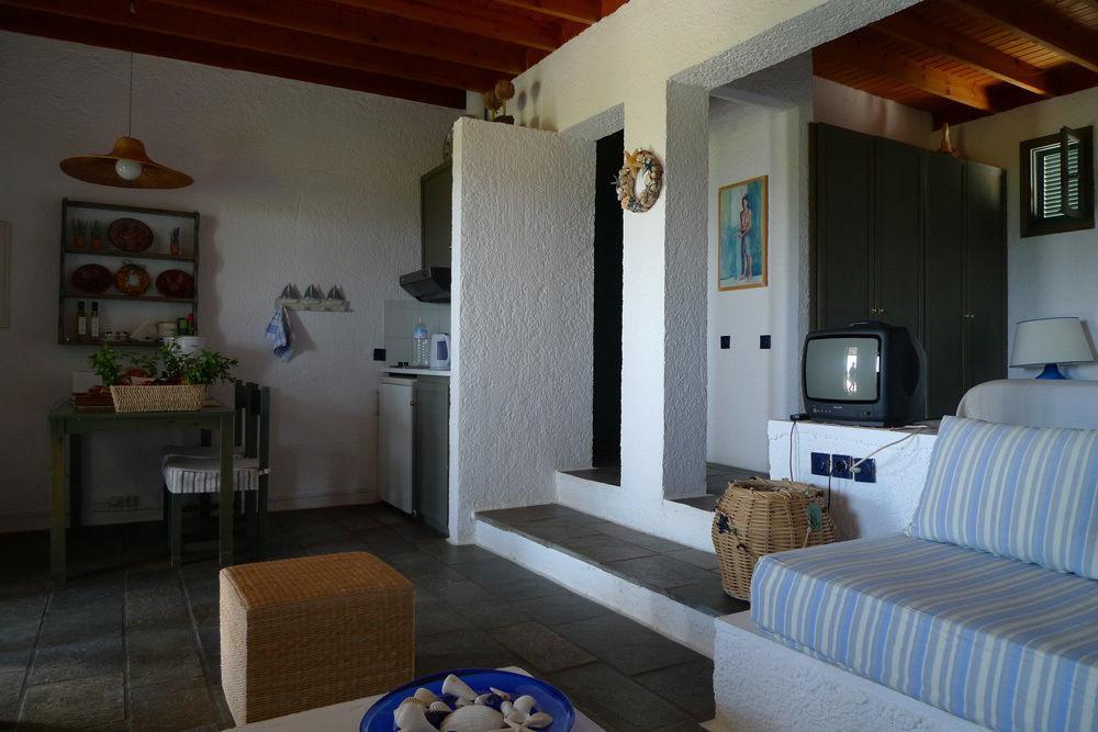 Niriides Villas Selinitsa Экстерьер фото